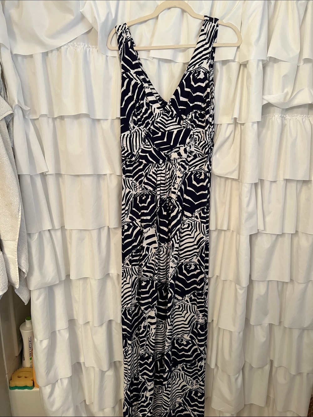 Lilly Pulitzer Vneck Maxi Dress size Large